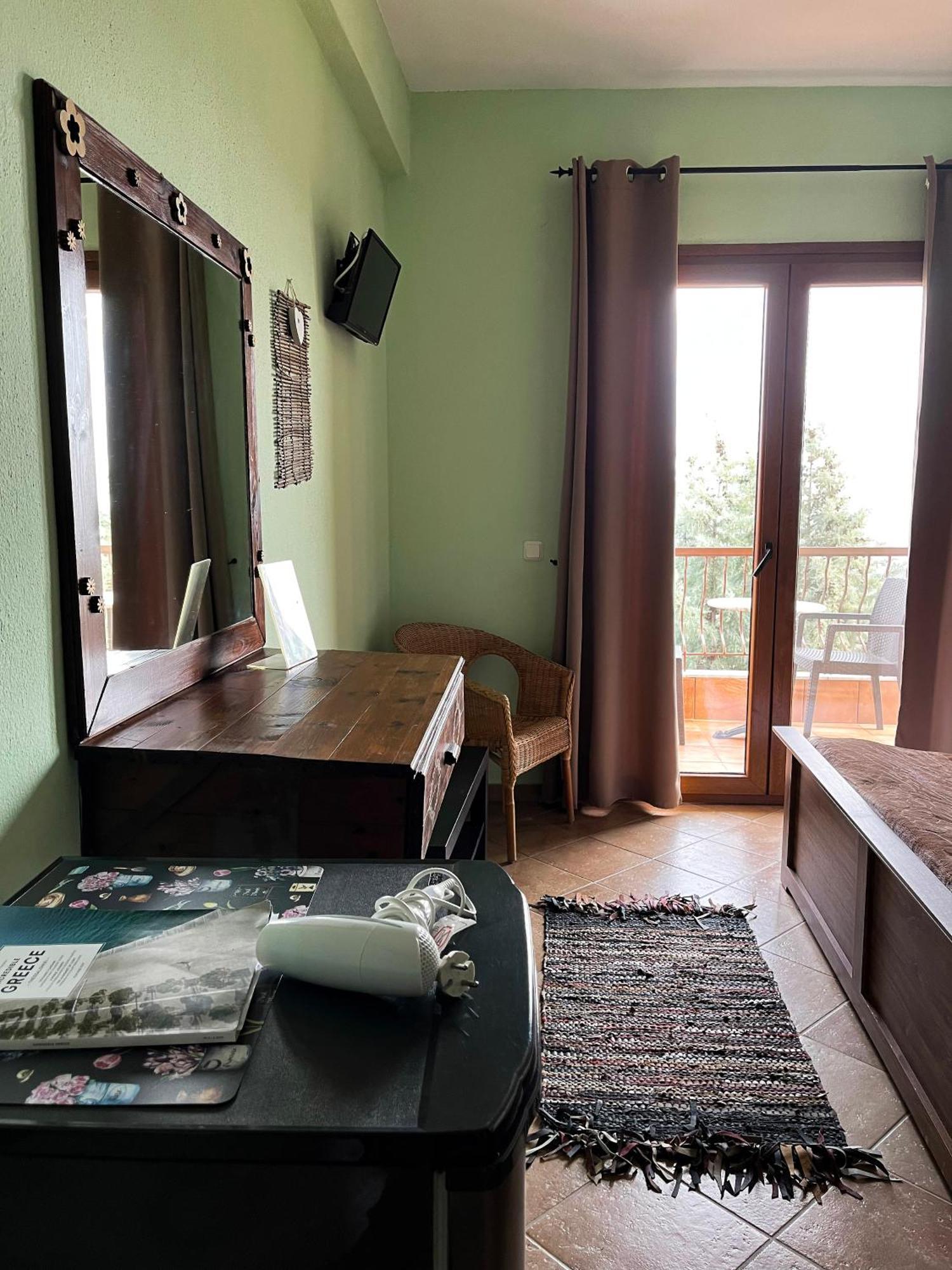 Guesthouse Kerkinitis Lithótopos Eksteriør bilde